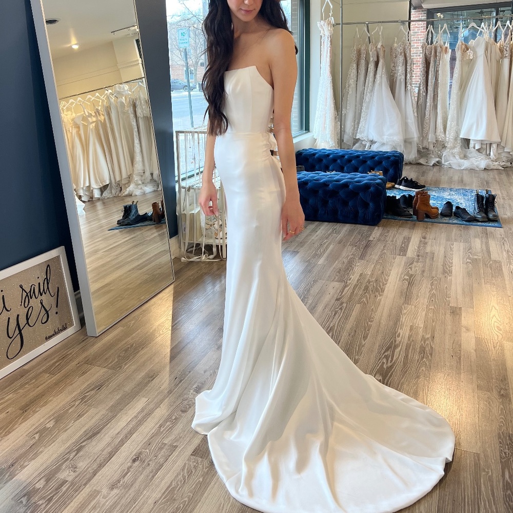 Wedding dress